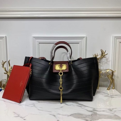 VALENTINO Origianl Ledertasche Bar Embossing V0099F Schwarz