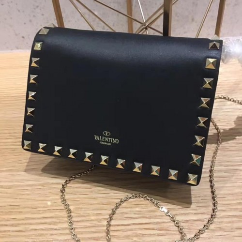 Valentino Garavani Rockstud Lederclutch 01327 schwarz