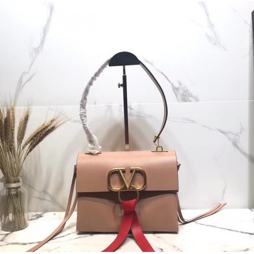 Valentino Garavani VRING Kleine Schultertasche aus Leder 00843 apricot