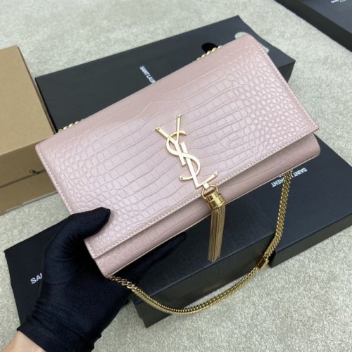 YSL KATE MEDIUM MIT QUASTE AUS GLÄNZENDEM LEDER MIT KROKODIL-PRÄGUNG 377829 Rosa