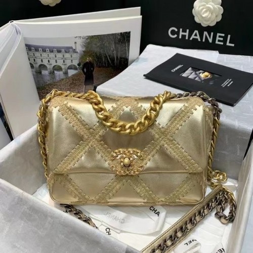 Chanel 19 Überschlagtasche AS1160 Gold