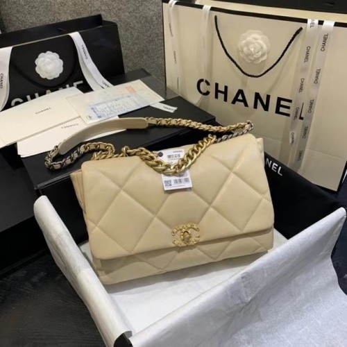Chanel 19 große Überschlagtasche AS1162 Helles Apricot