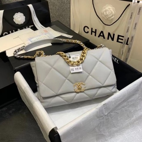 Chanel 19 große Überschlagtasche AS1162 grau