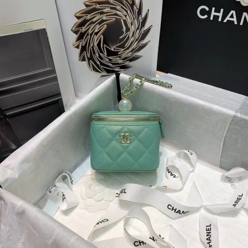 Chanel kleiner Waschtisch mit Kette AP2118 Grün