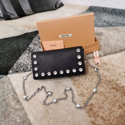 miu miu Matelasse Nappaleder Clutch 5DH044 schwarz